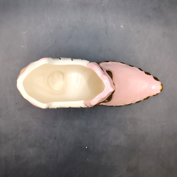 Vintage Porcelain Pink Glazed Pump / Shoe - Floral Decoration Gold Tone Accents - Picture 10 of 13